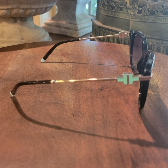 Tiffany & Company Sunglasses TF4178. #348 - Picture 11 of 16